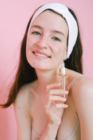 4 Tips To Make Your Face Oil Absorb In Faster